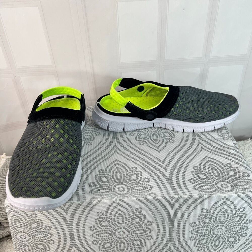 🔥🔥 5/$25 sale 🔥🔥 Gray Green Mesh Lightweight Outdoor Beach Garden Clogs Sandals